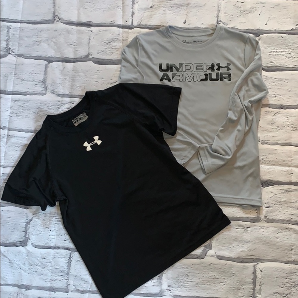 Bundle of 2 Youth Under Armour shirts sz YSM